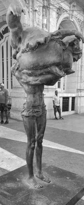 statue1
